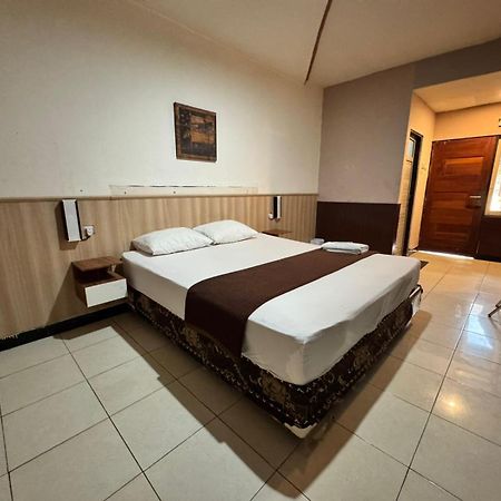 Wisma Madagaskar Palangka Raya Екстериор снимка